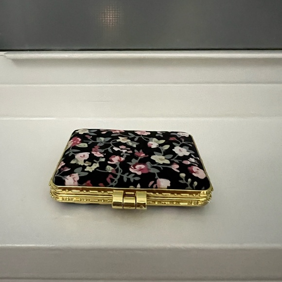 NEW Floral pocket compact mirror, OVAL, black - Picture 5 of 13